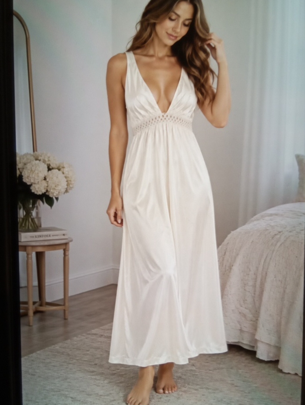 Vanity Fair Cream Satin Ivory Maxi  Nigh Gown Bodice Cottage Vintage Romsntic 38